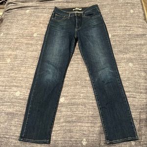Levi’s 724 high rise straight